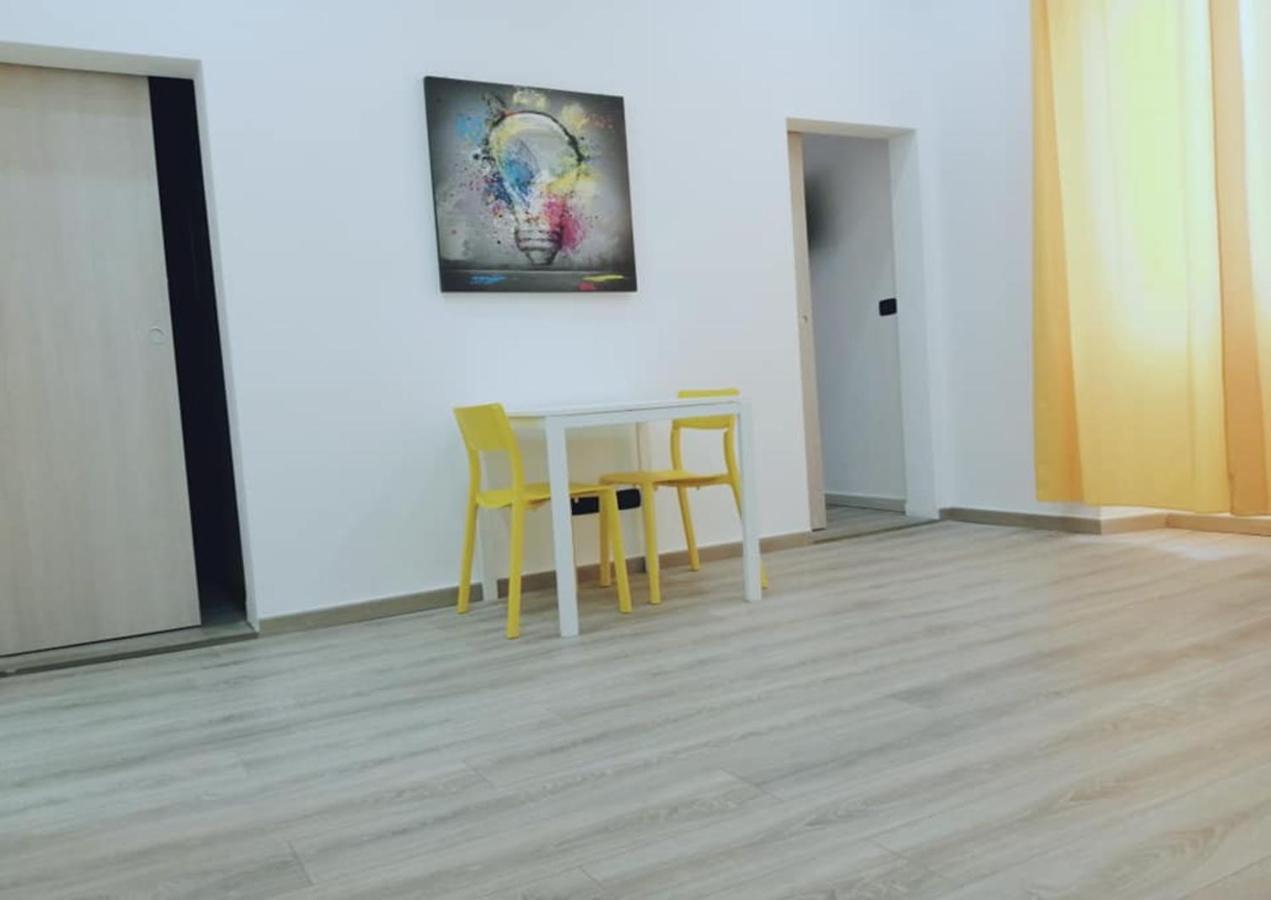 Appartamento Nuovo A 1 Minuto Dal Porto Livorno Dış mekan fotoğraf