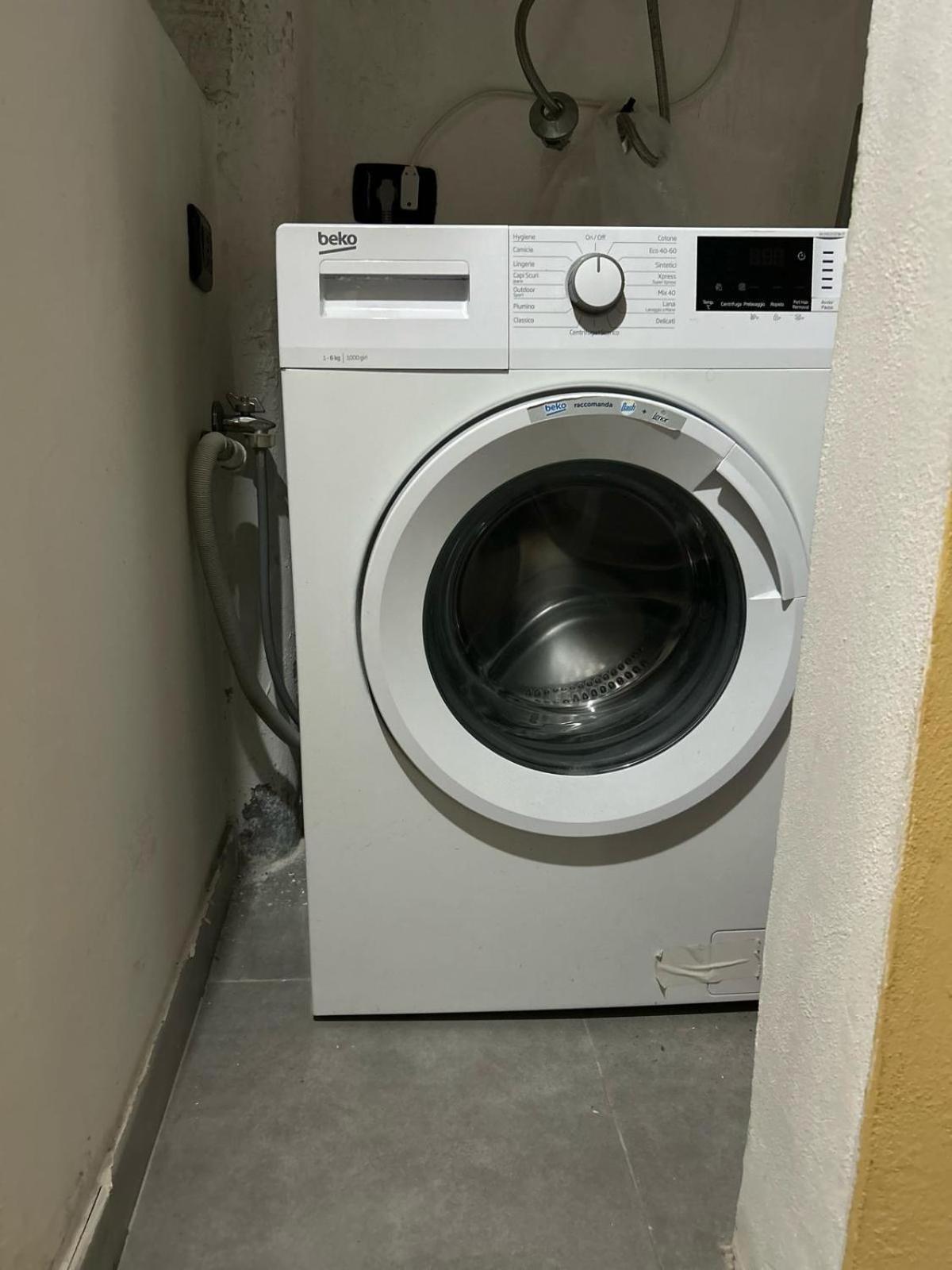 Appartamento Nuovo A 1 Minuto Dal Porto Livorno Dış mekan fotoğraf